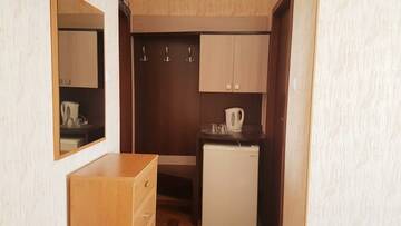 Фото номера Номер стандарт с 1 двуспальной кроватью, корпус 3 звезды Гостиница Энигма г. Николаевка 5