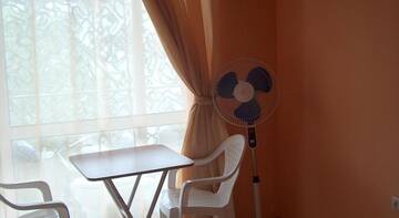 Фото номера Стандартный трехместный номер Гостиница Три Кита г. Николаевка 2