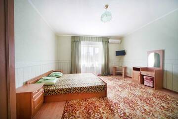 Фото номера Люкс Гостиница Парадиз г. Николаевка 4