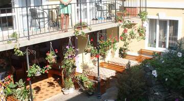Фото Гостиница on Trudovaya 26 г. Николаевка 1