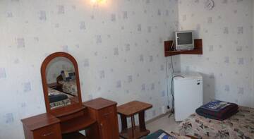 Фото номера Стандартный трехместный номер Гостиница on Trudovaya 26 г. Николаевка 6