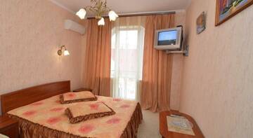 Фото номера Стандартный двухместный номер с 1 кроватью Гостевой дом Dolphin Cottage г. Николаевка 5