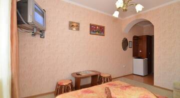 Фото номера Стандартный двухместный номер с 1 кроватью Гостевой дом Dolphin Cottage г. Николаевка 6