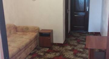 Фото номера Трехместный номер &quot;Комфорт&quot; Гостиница Royall г. Николаевка 2